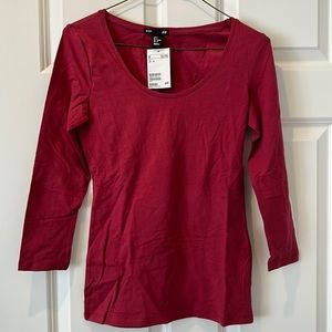 H&M 3/4 sleeve size S in maroon red